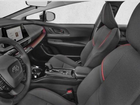 Used 2026 Toyota Prius Plug-In Hybrid image 5