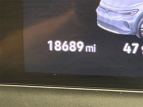 Used 2023 Volkswagen ID.4 S image 24