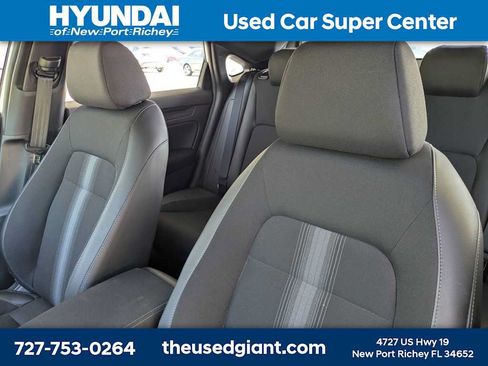 Used 2025 Honda Civic Sport image 7