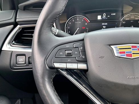 Certified 2025 Cadillac XT6 Premium Luxury image 20