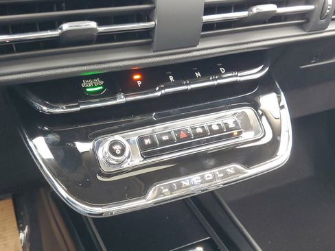 New 2026 Lincoln Corsair Premiere image 22