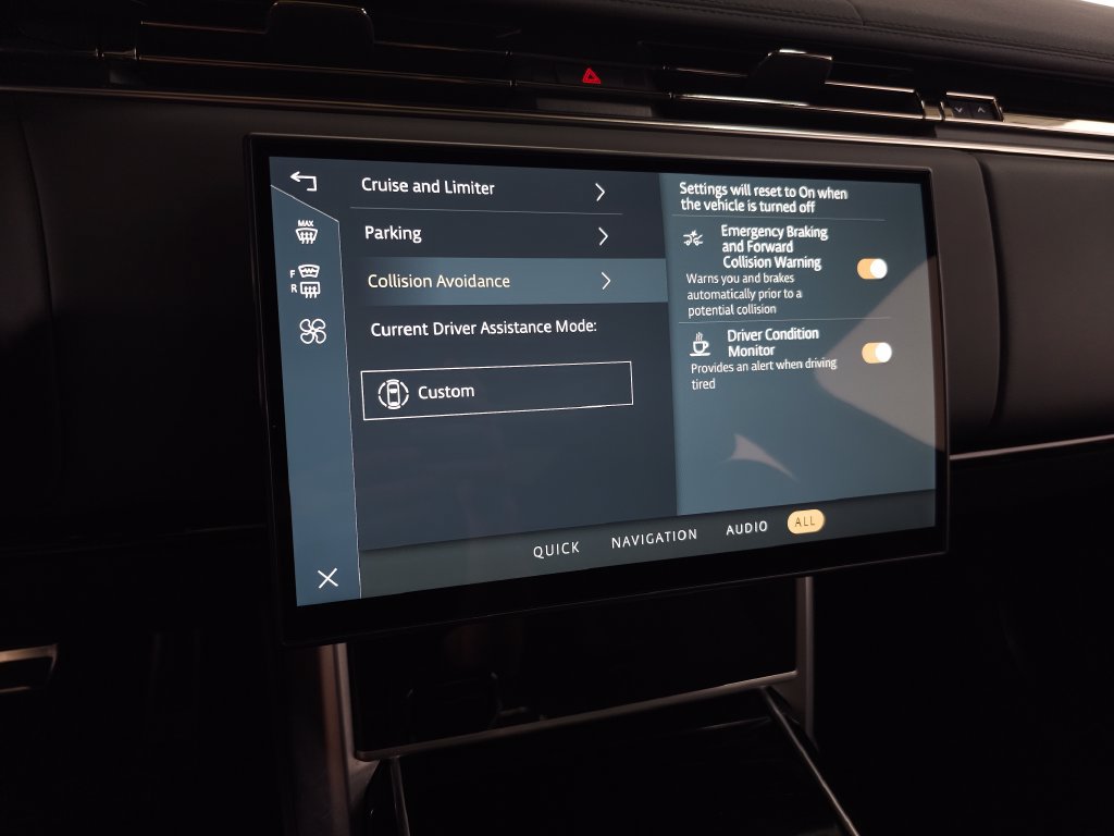 Certified 2024 Land Rover Range Rover SE AWD/4WD image 26