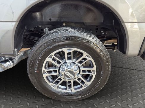 Used 2025 Ford F250 Platinum w/ Platinum Plus Package AWD/4WD image 24