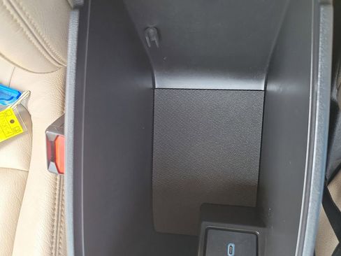 Used 2020 Ford Escape SE FWD image 21