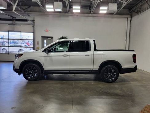Certified 2023 Honda Ridgeline Sport image 8