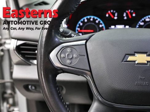 Used 2020 Chevrolet Traverse LT FWD image 15