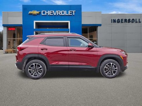 Used 2025 Chevrolet TrailBlazer LT AWD/4WD image 26