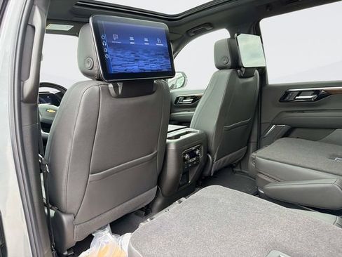 New 2026 Chevrolet Tahoe High Country AWD/4WD image 14