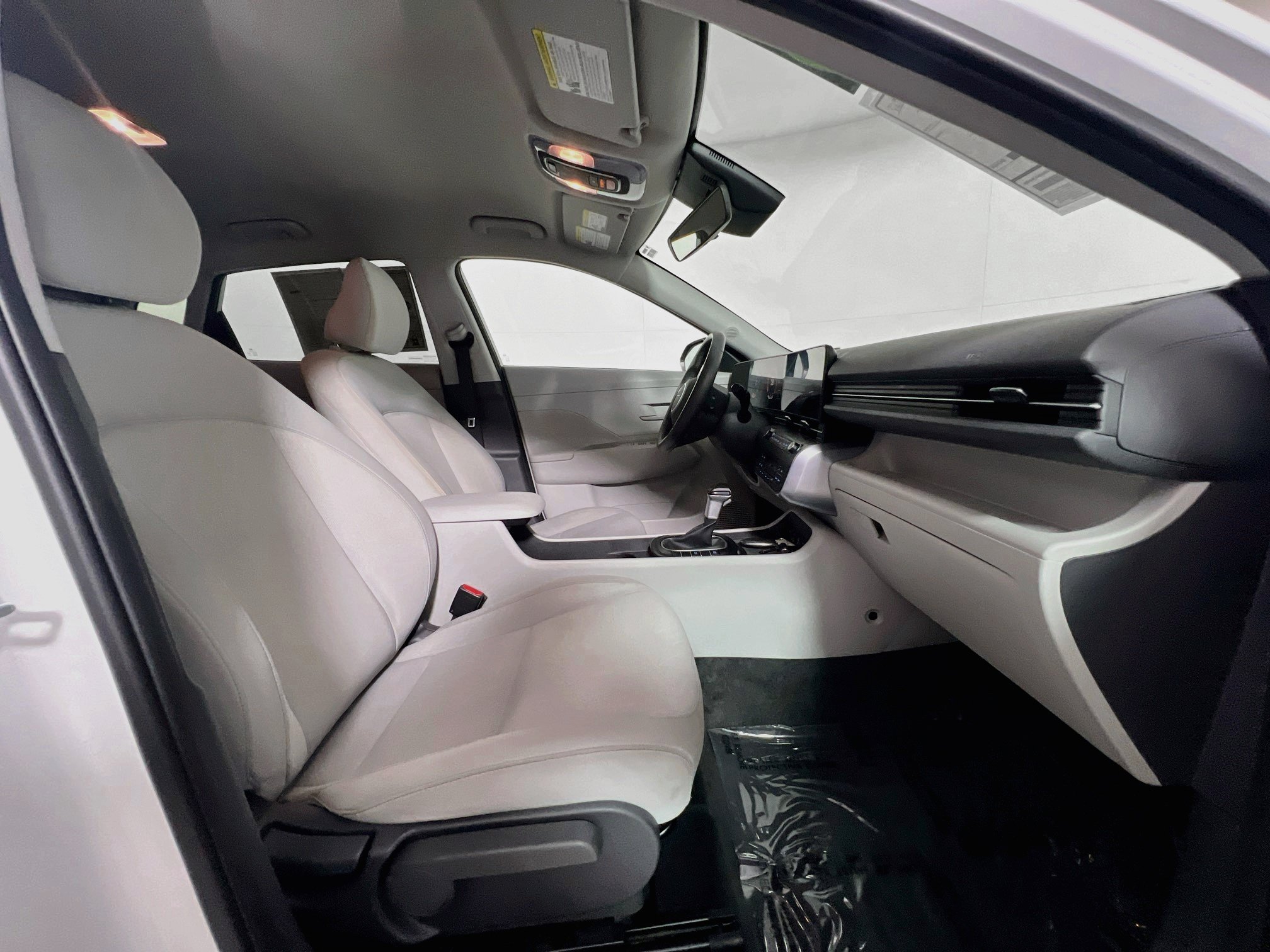 Used 2025 Hyundai Kona SEL AWD/4WD image 31