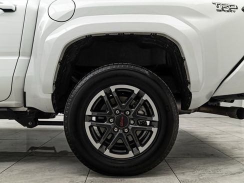 Used 2024 Toyota Tacoma TRD Sport image 34