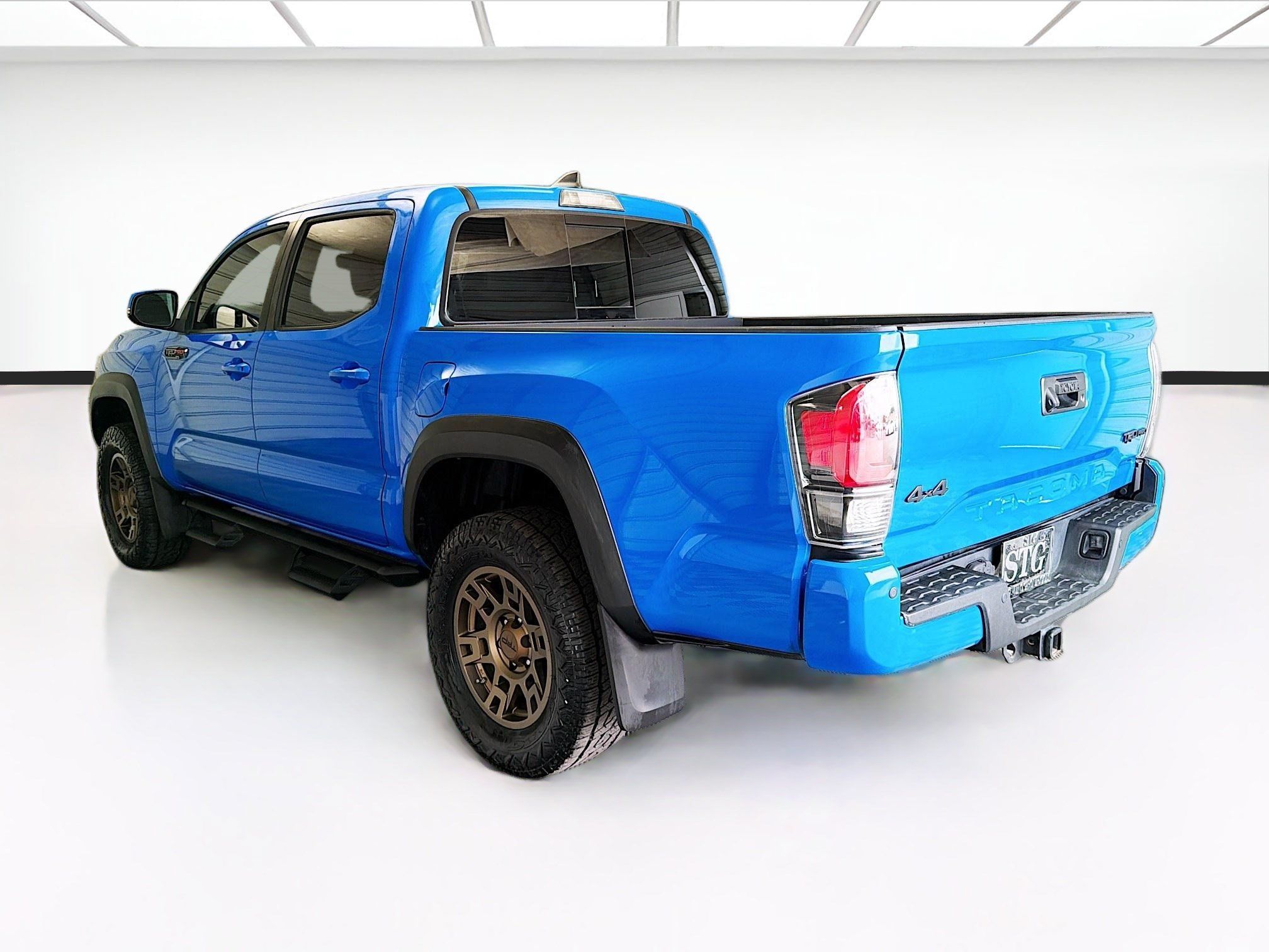 Used 2019 Toyota Tacoma TRD Pro AWD/4WD image 6
