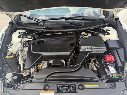 Used 2018 Nissan Altima 2.5 SV FWD image 24
