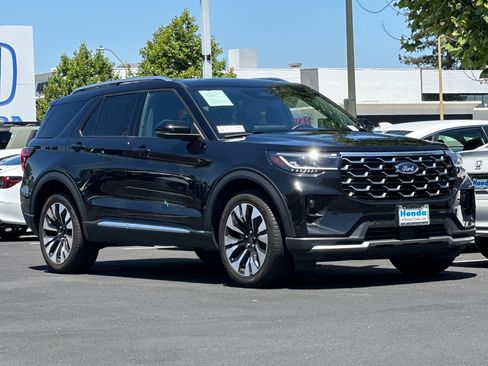 Used 2025 Ford Explorer Platinum w/ LUX Leather Package AWD/4WD image 7