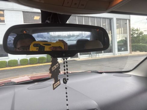 Used 2007 Chrysler 300 C RWD image 4