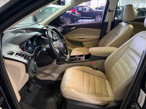 Used 2017 Ford Escape Titanium FWD image 15