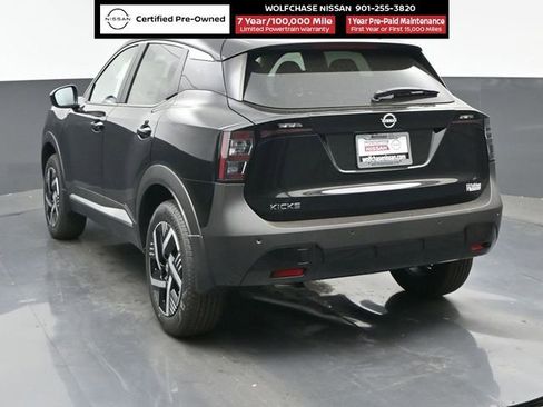 Used 2025 Nissan Kicks SV image 4