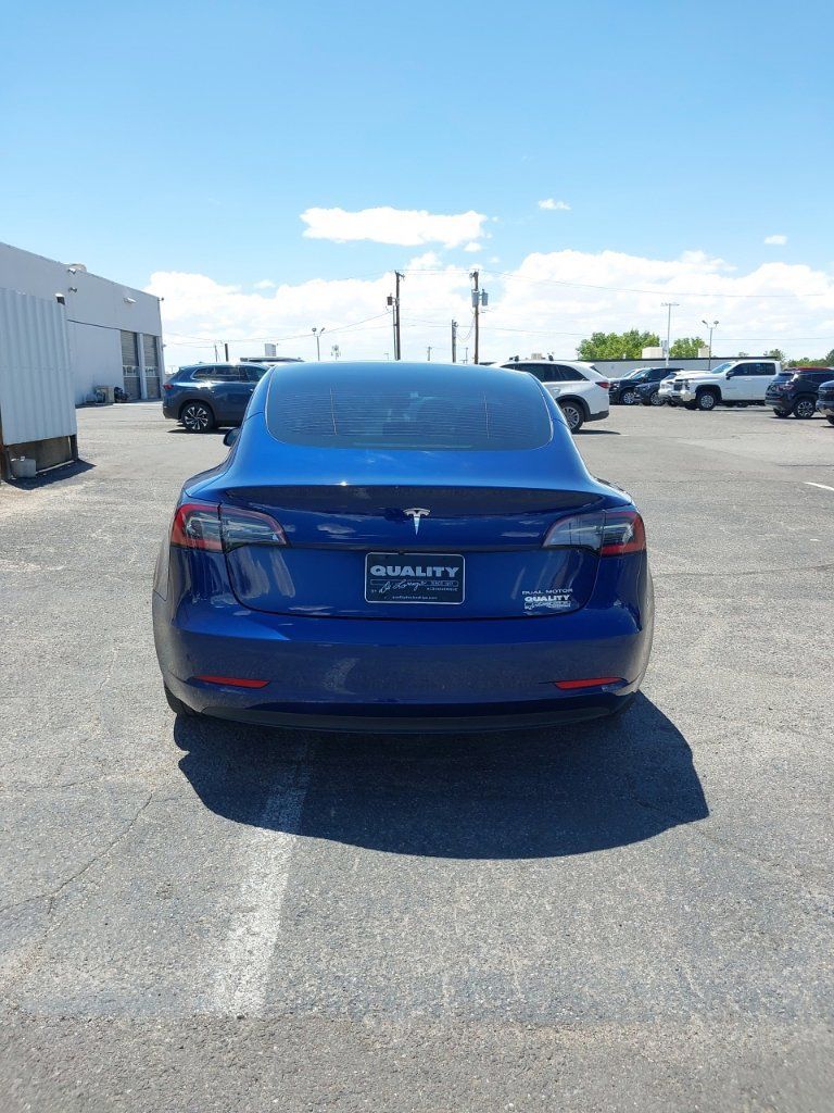 Used 2022 Tesla Model 3 Long Range AWD/4WD image 3