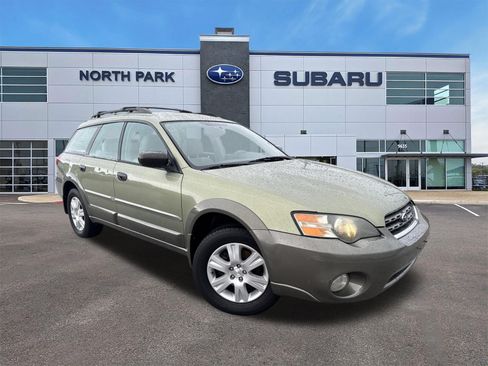 Used 2005 Subaru Outback 2.5i AWD/4WD image 2