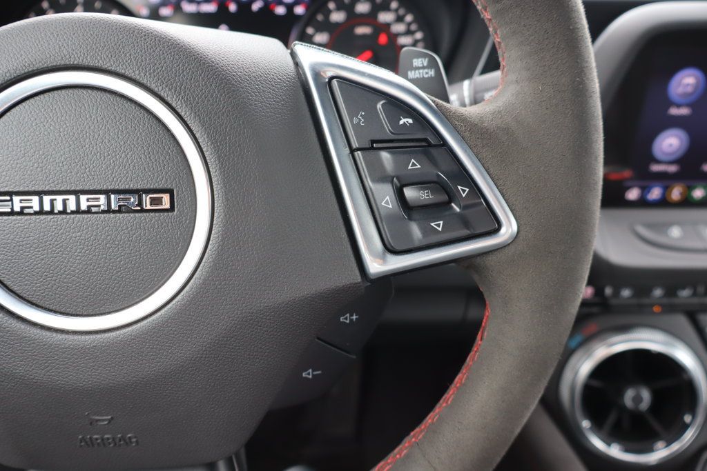 Used 2022 Chevrolet Camaro ZL1 RWD image 9