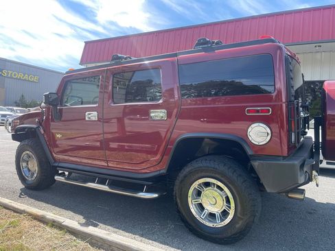 Used 2004 HUMMER H2 w/ Preferred Equipment Group image 6
