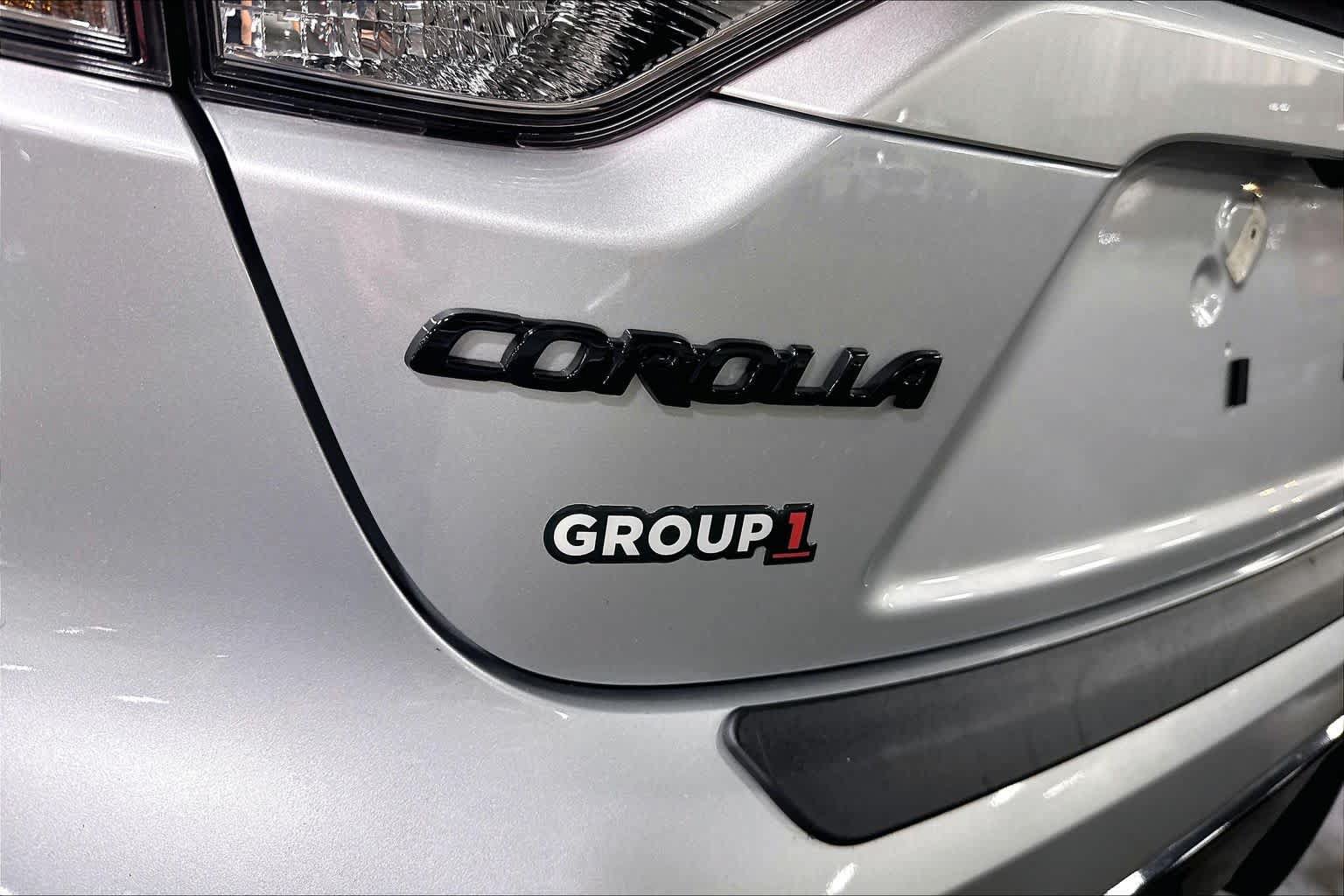 Used 2026 Toyota Corolla SE w/ SE Package FWD image 30
