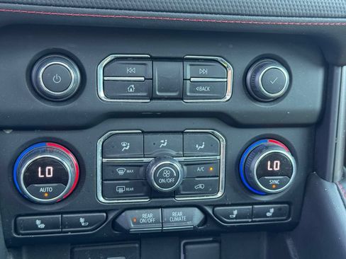 Used 2022 Chevrolet Tahoe RST w/ Luxury Package RWD image 11
