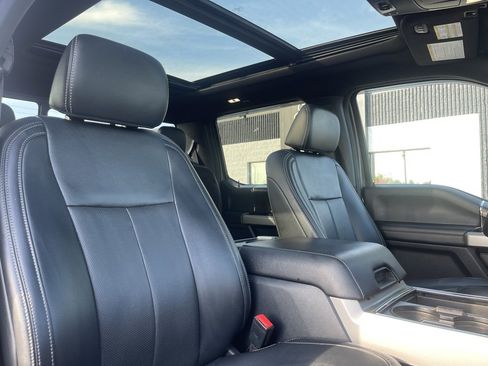 Used 2022 Ford F250 Lariat w/ Tremor Off-Road Package image 34