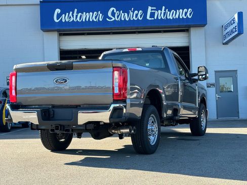 Used 2024 Ford F350 XL w/ XL Chrome Package image 2
