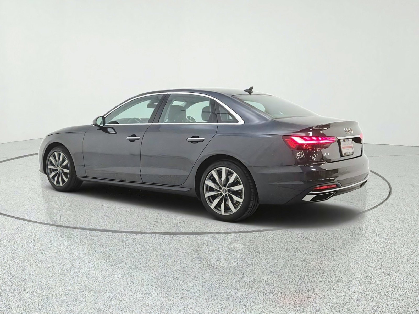 Used 2023 Audi A4 2.0T Premium w/ Convenience Package AWD/4WD image 7