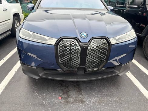 Used 2024 BMW iX xDrive50 w/ Convenience Package AWD/4WD image 11