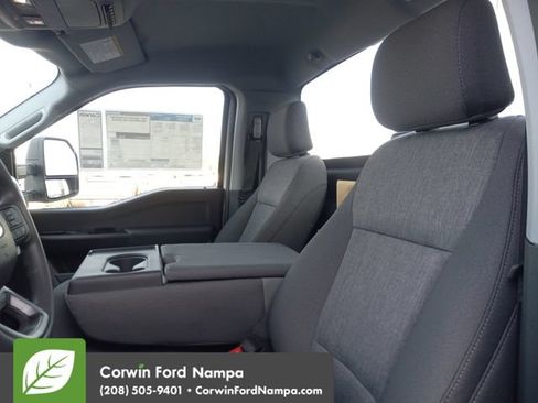 New 2025 Ford F550 4x4 Regular Cab Super Duty image 14