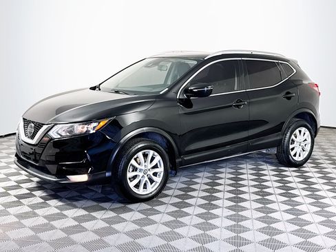 Used 2021 Nissan Rogue Sport SV FWD image 4
