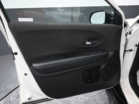 Used 2020 Honda HR-V Sport image 25