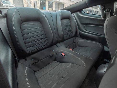 Used 2015 Ford Mustang Coupe image 29