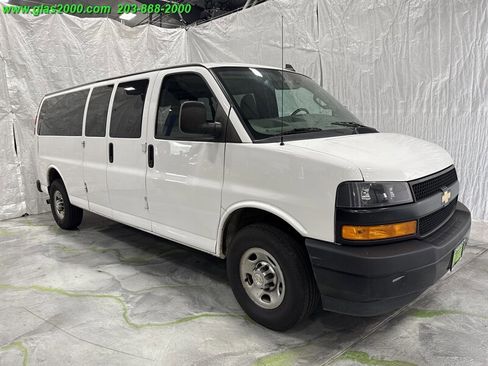 Used 2022 Chevrolet Express 3500 LS image 2
