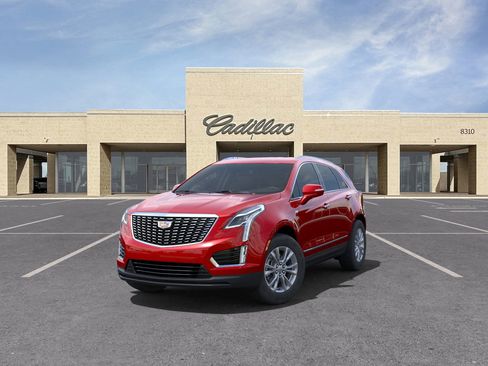 New 2025 Cadillac XT5 Luxury FWD image 8