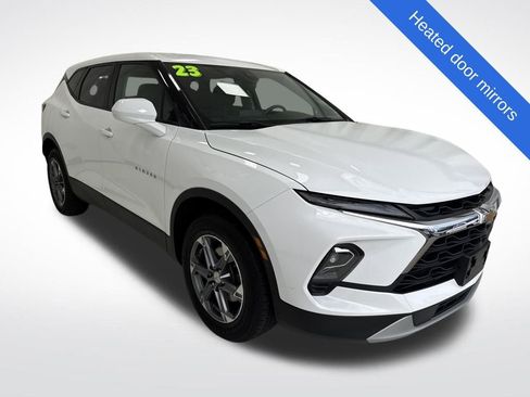 Used 2023 Chevrolet Blazer LT image 3