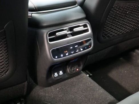 Used 2026 Genesis GV70 3.5T Sport Prestige image 36