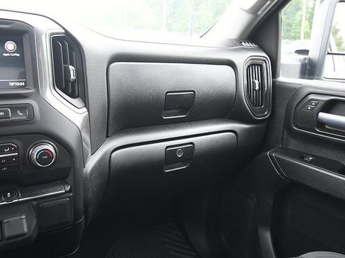 Used 2022 Chevrolet Silverado 2500 Custom AWD/4WD image 13
