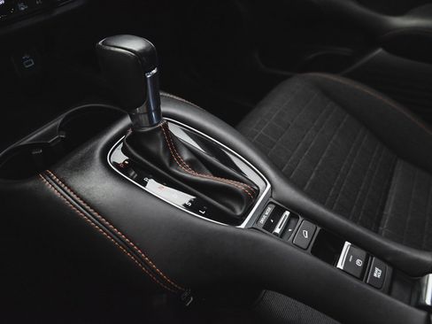 Used 2025 Honda HR-V Sport image 25