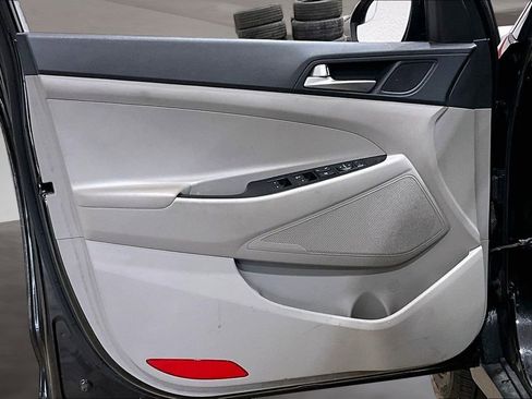 Used 2021 Hyundai Tucson SE image 23