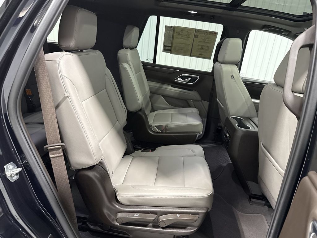 Used 2023 Chevrolet Tahoe LT w/ LT Signature Package RWD image 28