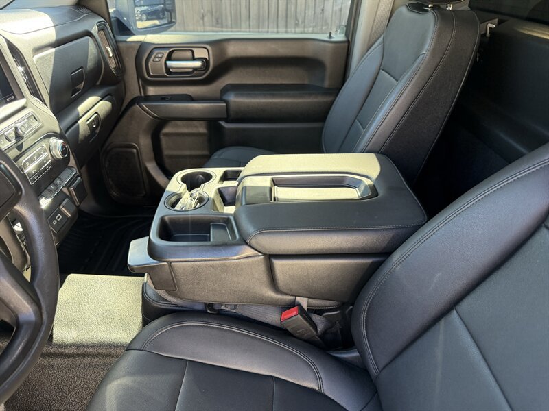 Used 2021 GMC Sierra 2500 4x4 Regular Cab w/ Convenience Package image 11