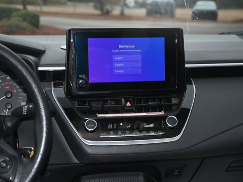 Used 2023 Toyota Corolla LE image 16