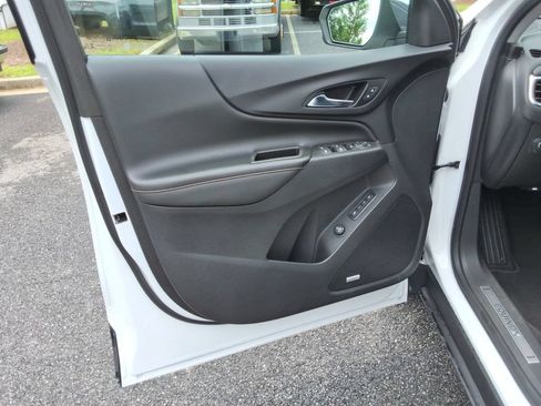 Certified 2021 Chevrolet Equinox Premier AWD/4WD image 21