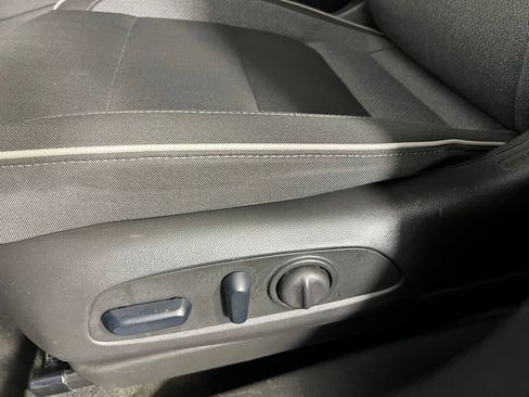 Used 2024 Chevrolet TrailBlazer LT w/ Convenience Package image 23