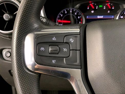 Used 2025 Chevrolet Blazer LT AWD/4WD image 18