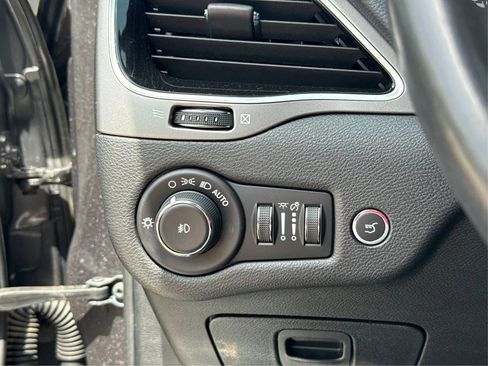 Used 2020 Jeep Cherokee Limited AWD/4WD image 19