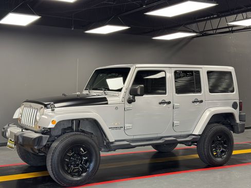 Used 2012 Jeep Wrangler Unlimited Sahara w/ Connectivity Group image 1