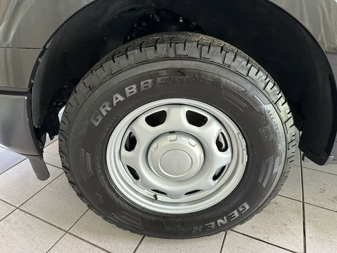 Used 2024 Ford F150 XL RWD image 16